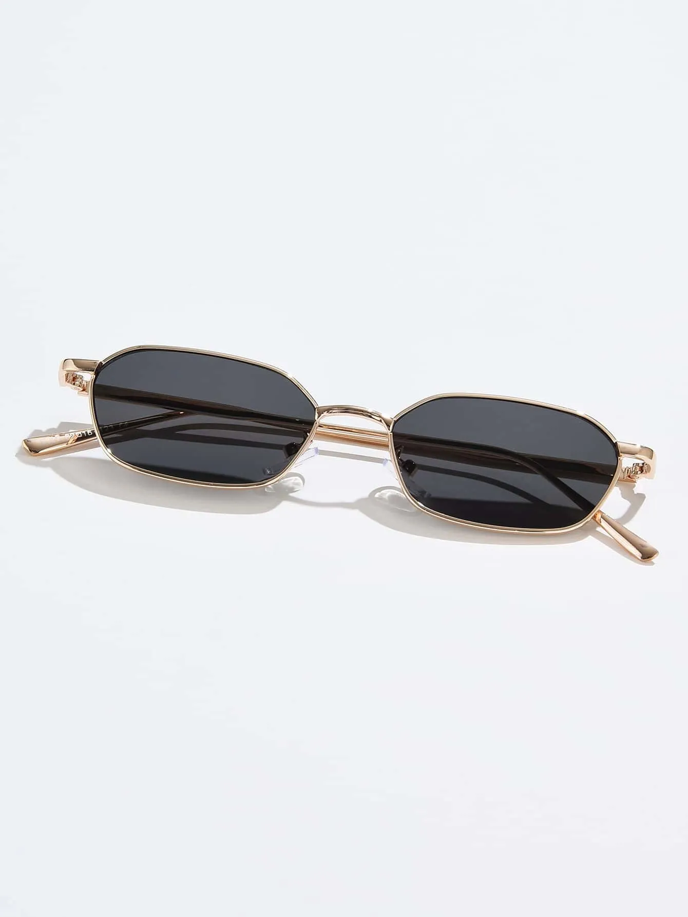 1pc Metal Frame Tinted Lens Sunglasses
