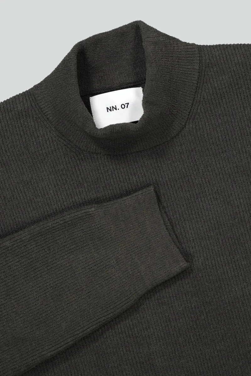 6429 Danny Mock Neck - Dark Army