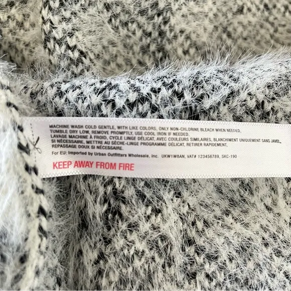 Anthropologie Akemi   Kin Sneak Print Long Fuzzy Sweater Duster Open Cardigan OS