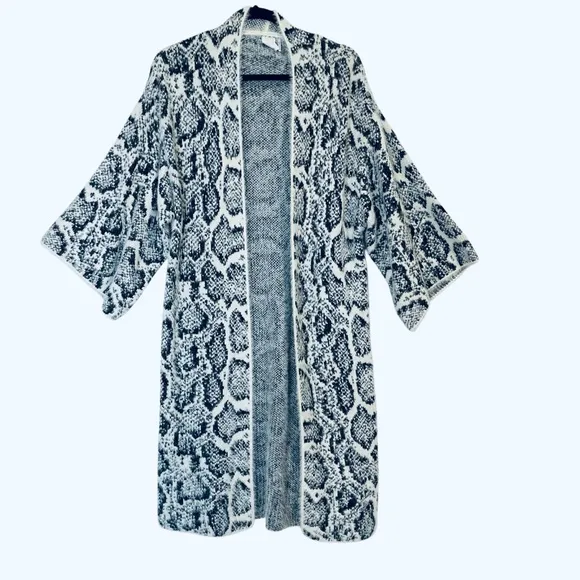Anthropologie Akemi   Kin Sneak Print Long Fuzzy Sweater Duster Open Cardigan OS