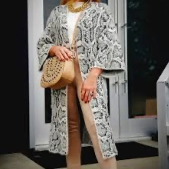 Anthropologie Akemi   Kin Sneak Print Long Fuzzy Sweater Duster Open Cardigan OS
