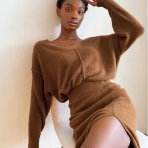 Aritzia Wilfred Free- Hush Knit V-Neck Sweater