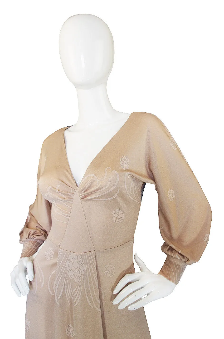 c.1976 Mac Tac Floral Printed Nylon Jersey Dress w Balloon Sleeves