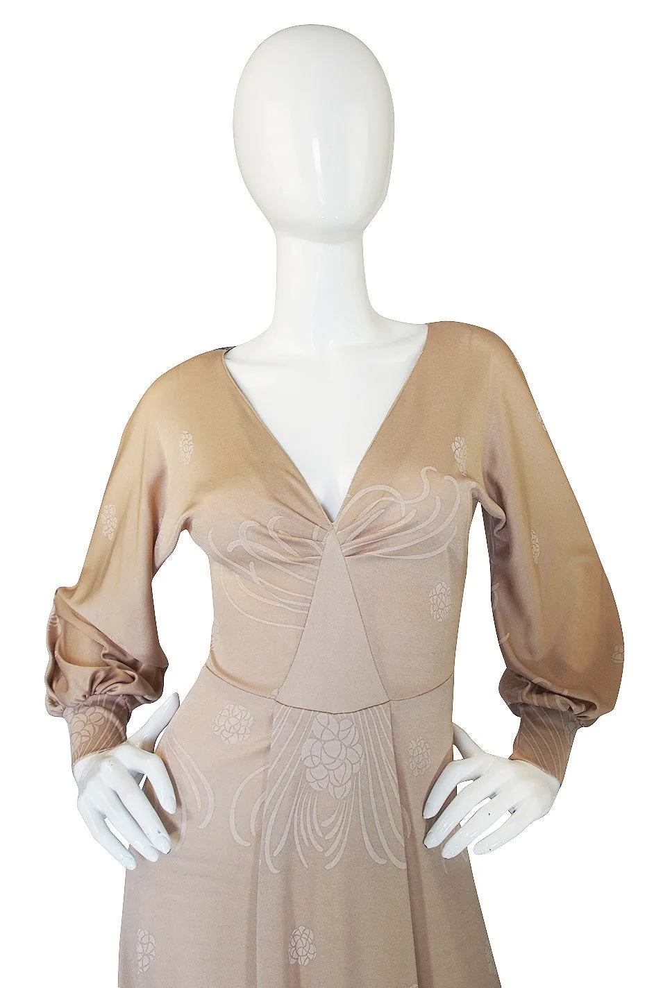 c.1976 Mac Tac Floral Printed Nylon Jersey Dress w Balloon Sleeves