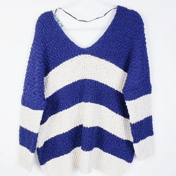 CHUNKY Knit Blue and Cream V-Neck Stripe Sweater …