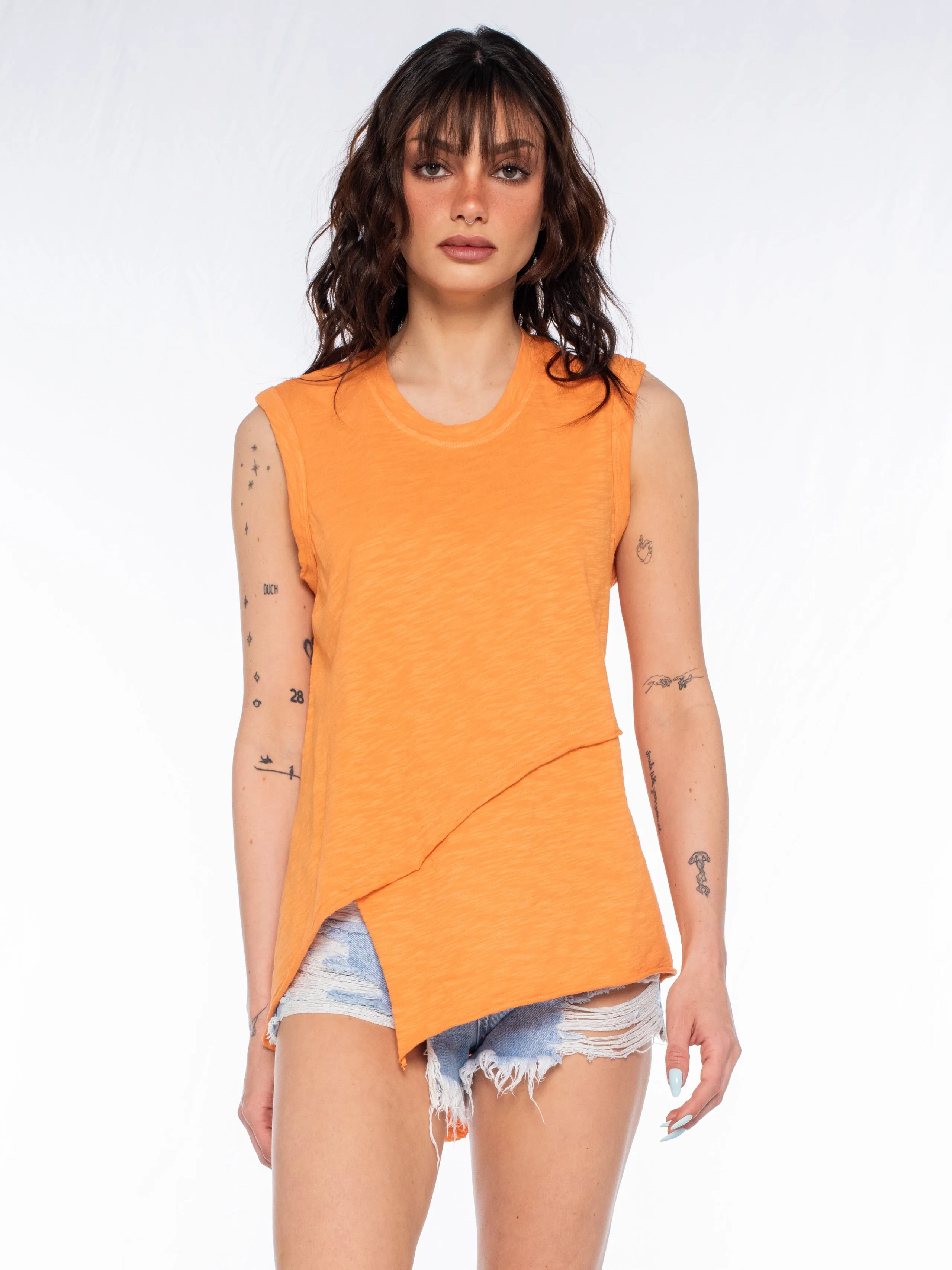 Crossover Hem Shirttail Shell