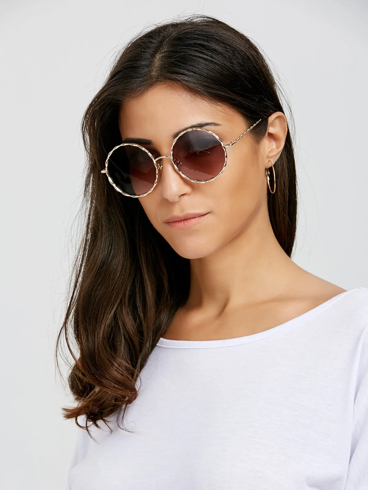 Cute Wavy Metallic Frame Leg Ombre Round Sunglasses