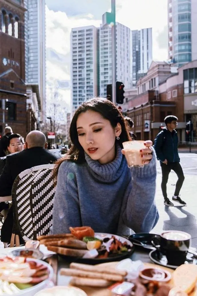 EMMA YAK WOOL BLEND TURTLENECK SWEATER