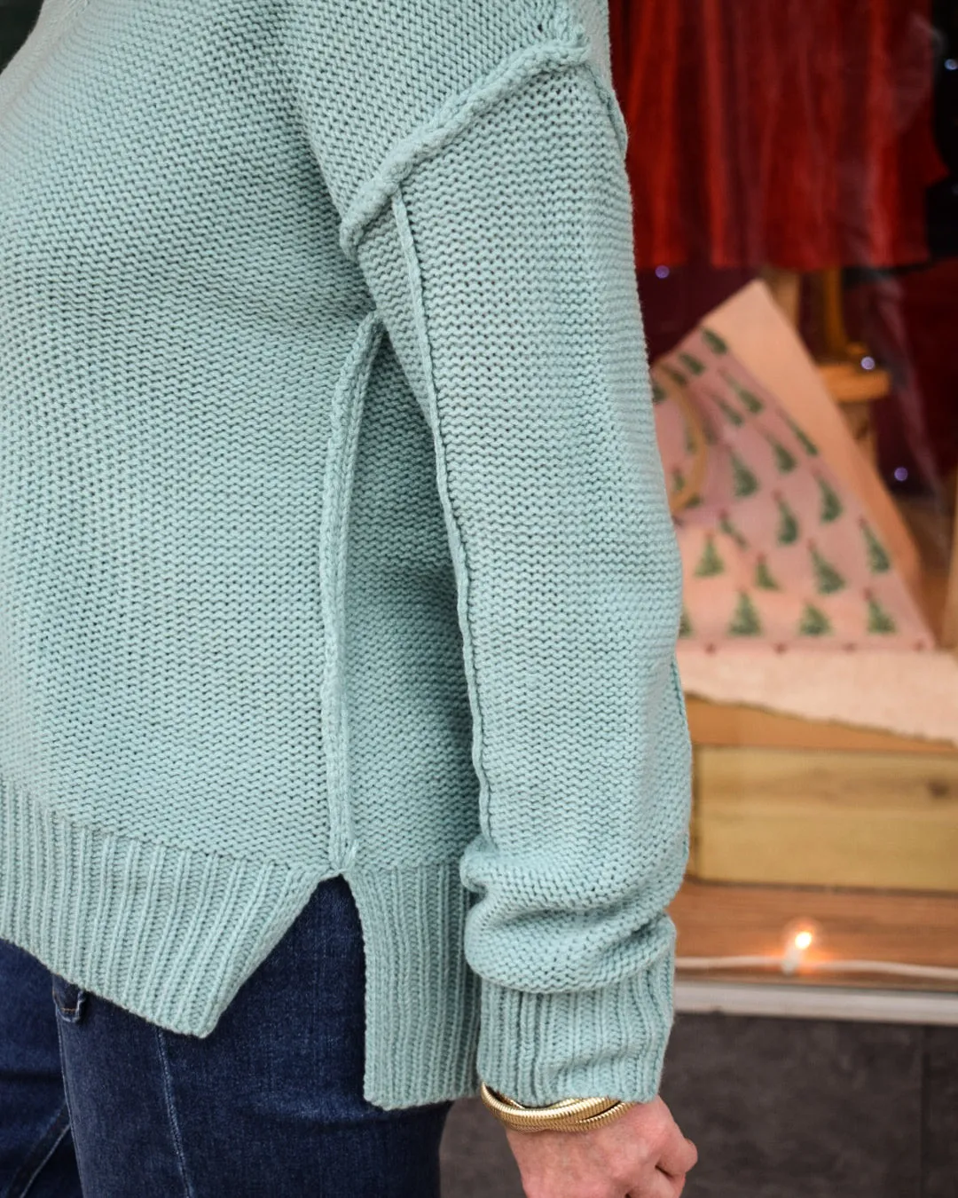 FEELING FUZZY PULLOVER SWEATER - OCEAN