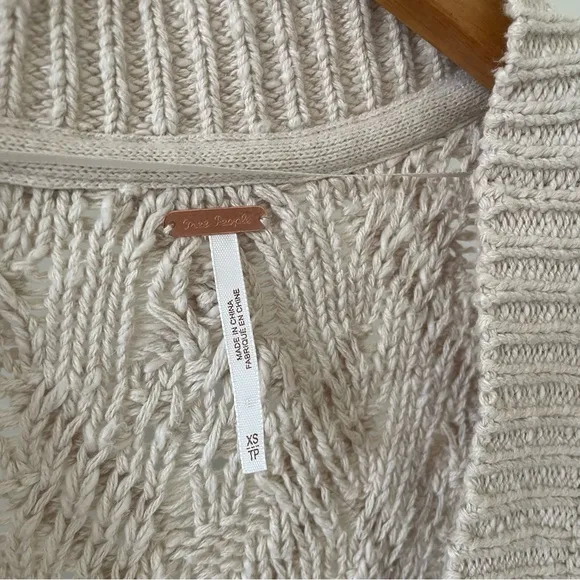 Free People Montana Cable Knit Chunky Cardigan Sweater in Cream/Beige - XS