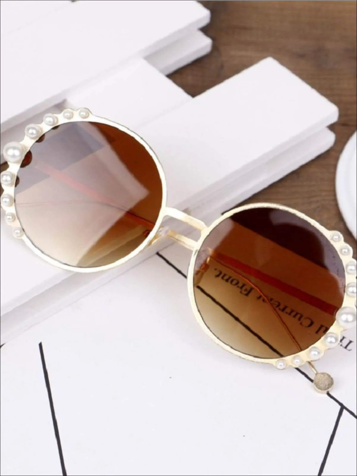 Girls Round Vintage Pearl Studded Sunglasses