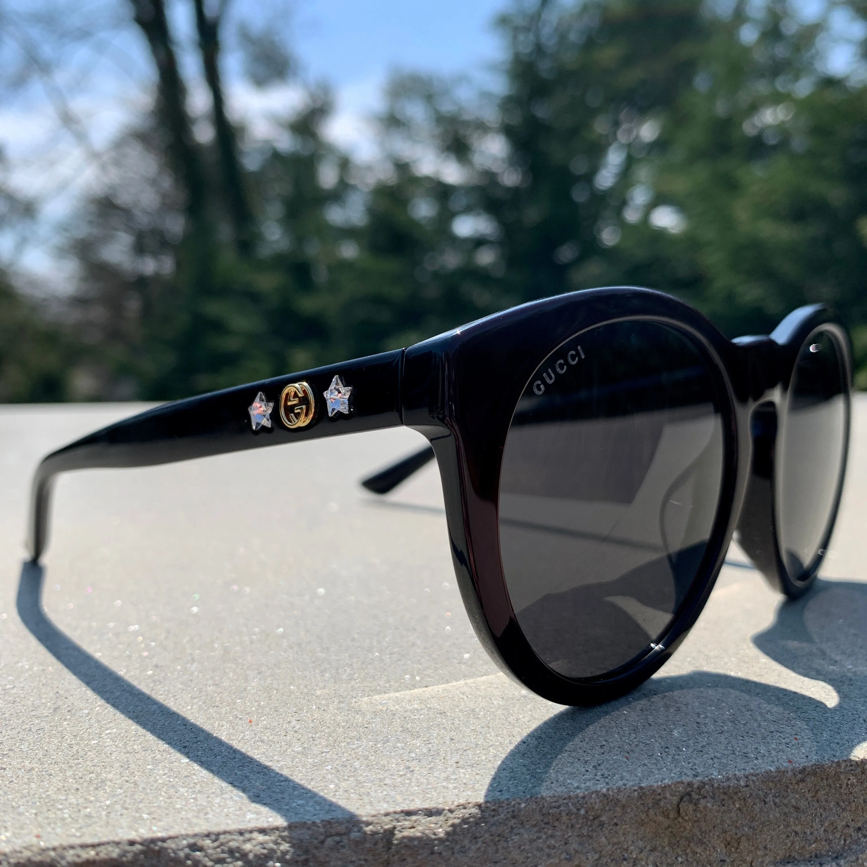 Gucci Round Frame GG Star Sunglasses in Red