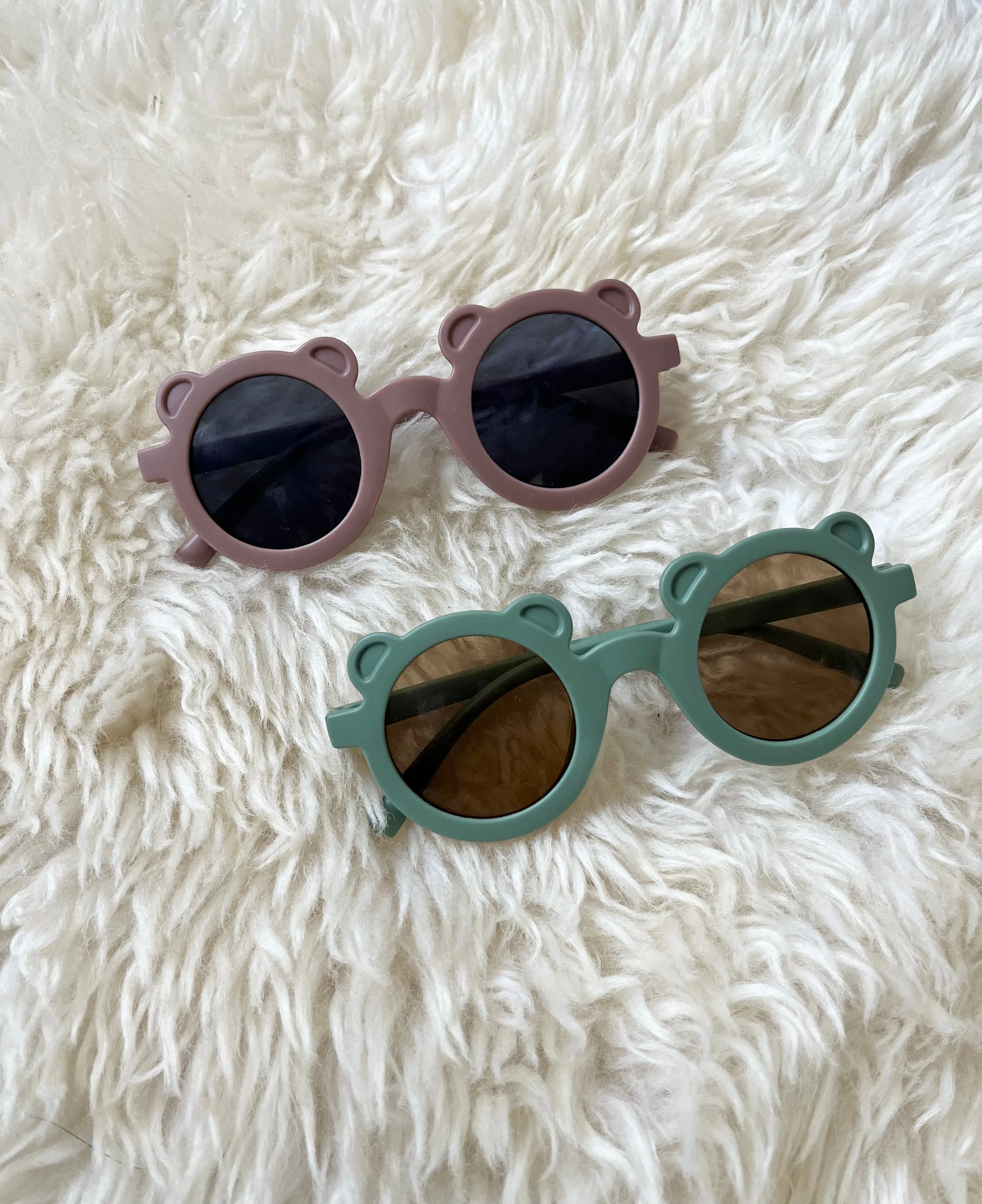 Luna Rose Round Bear Sunglasses Green