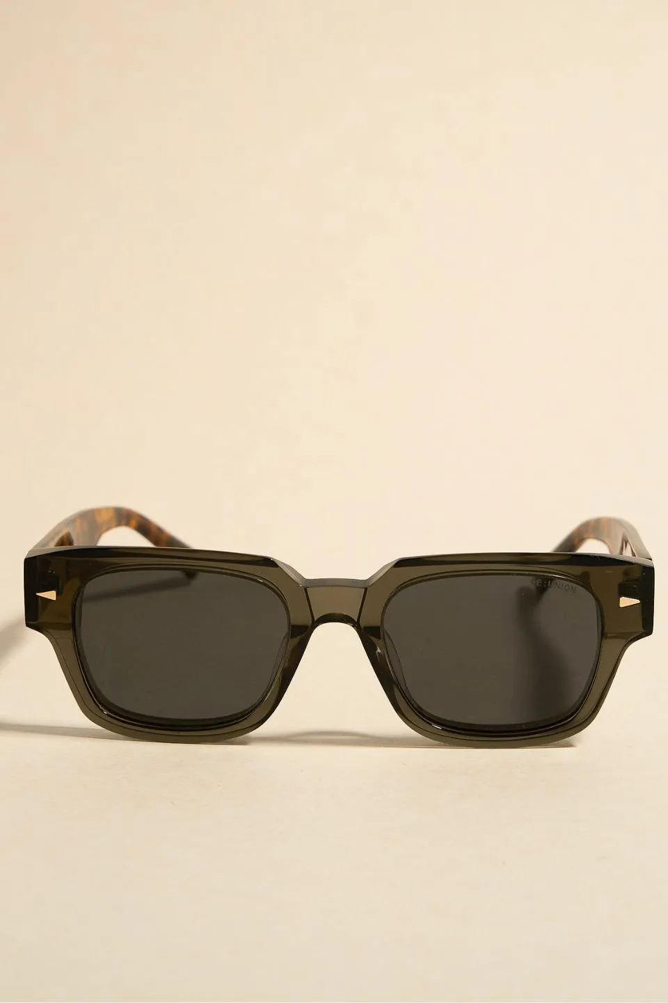 Milano Grey Tort Arm  Classic Stud Sunglasses