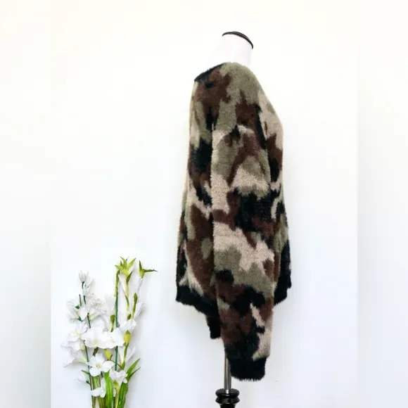 NEW! Anthropologie Cloth &amp; Stone Fuzzy Camo Sweater Green Black Size L