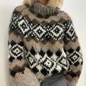 PATRICIA - GEOMETRIC CONTRAST SWEATER