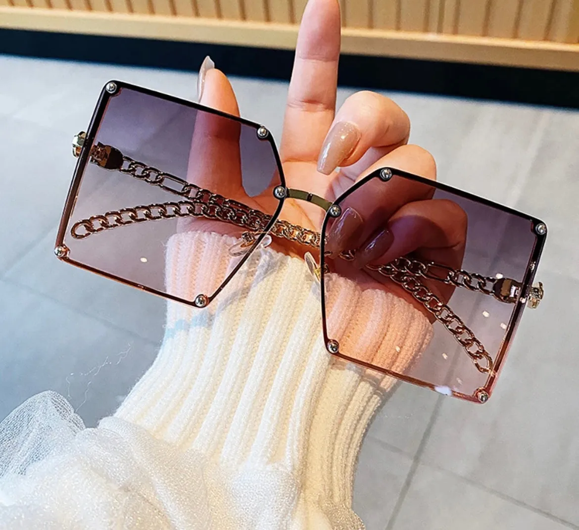 POPULAR OVERSIZED RIMLESS VINTAGE SQUARE FRAME SUNGLASSES