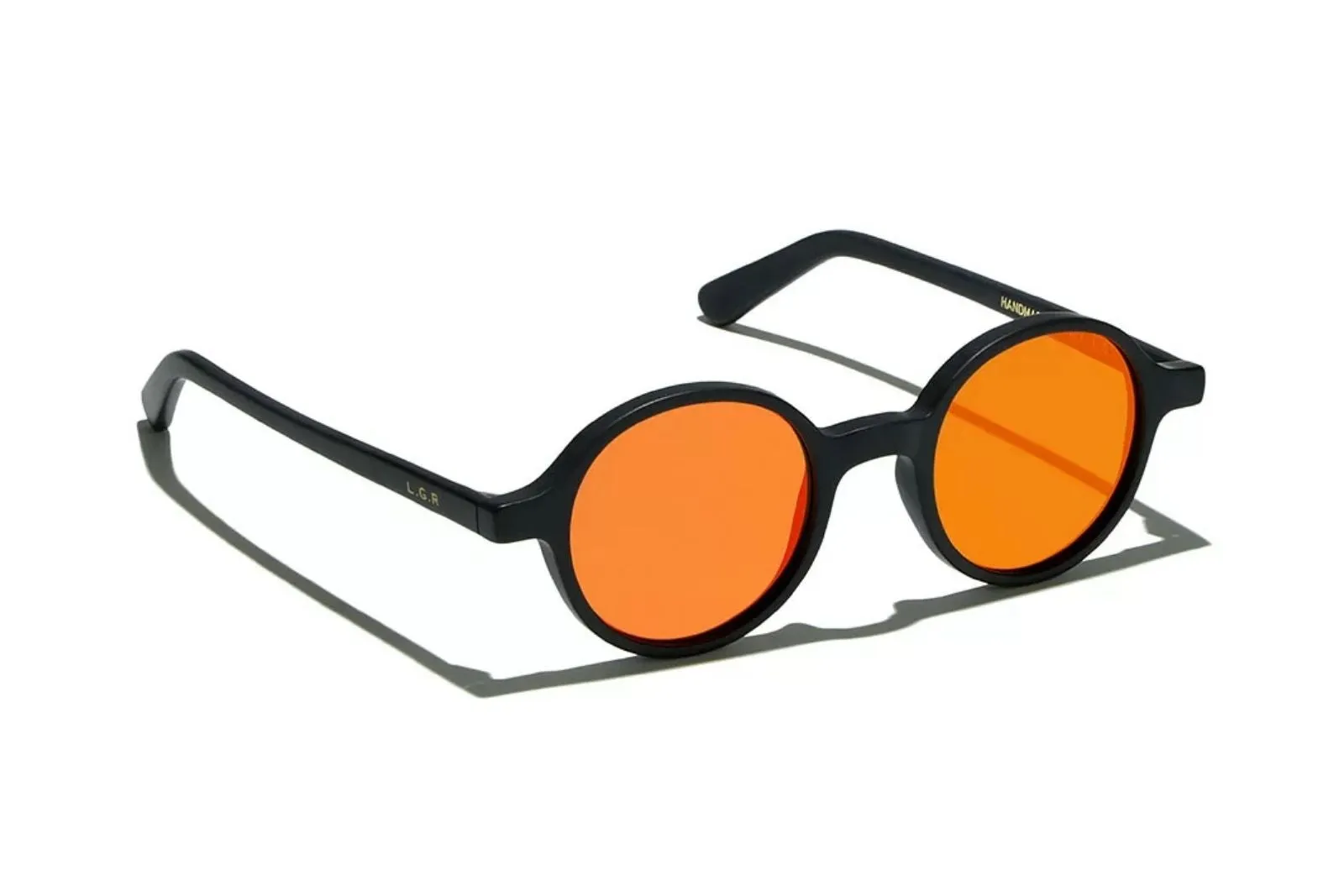 Reunion - Black Matte - Flat Red Mirror
