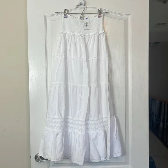 SEASPICE Resortwear Amy Two-Piece Halter and Maxi Skirt White Cotton Lace Large