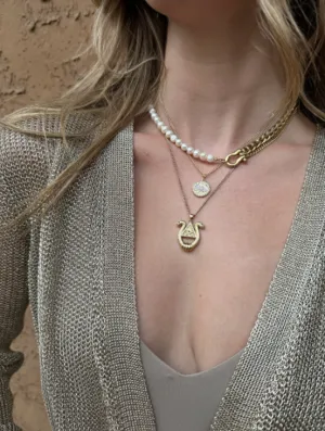 Shackle Duo: Pearl Necklace