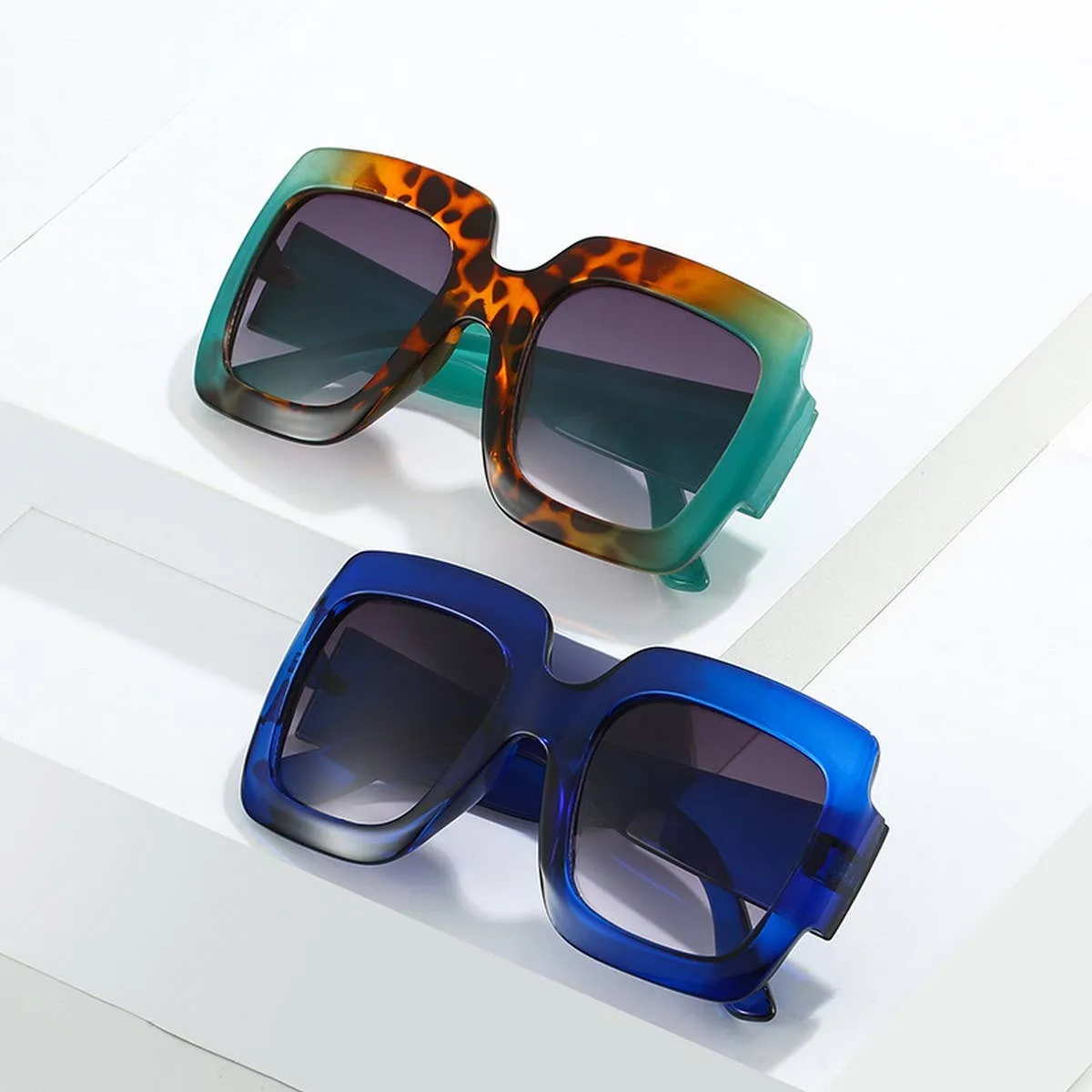 SIMPLE SQUARE FRAME COLOR BLOCK SUNGLASSES WOMEN_CWASG0258