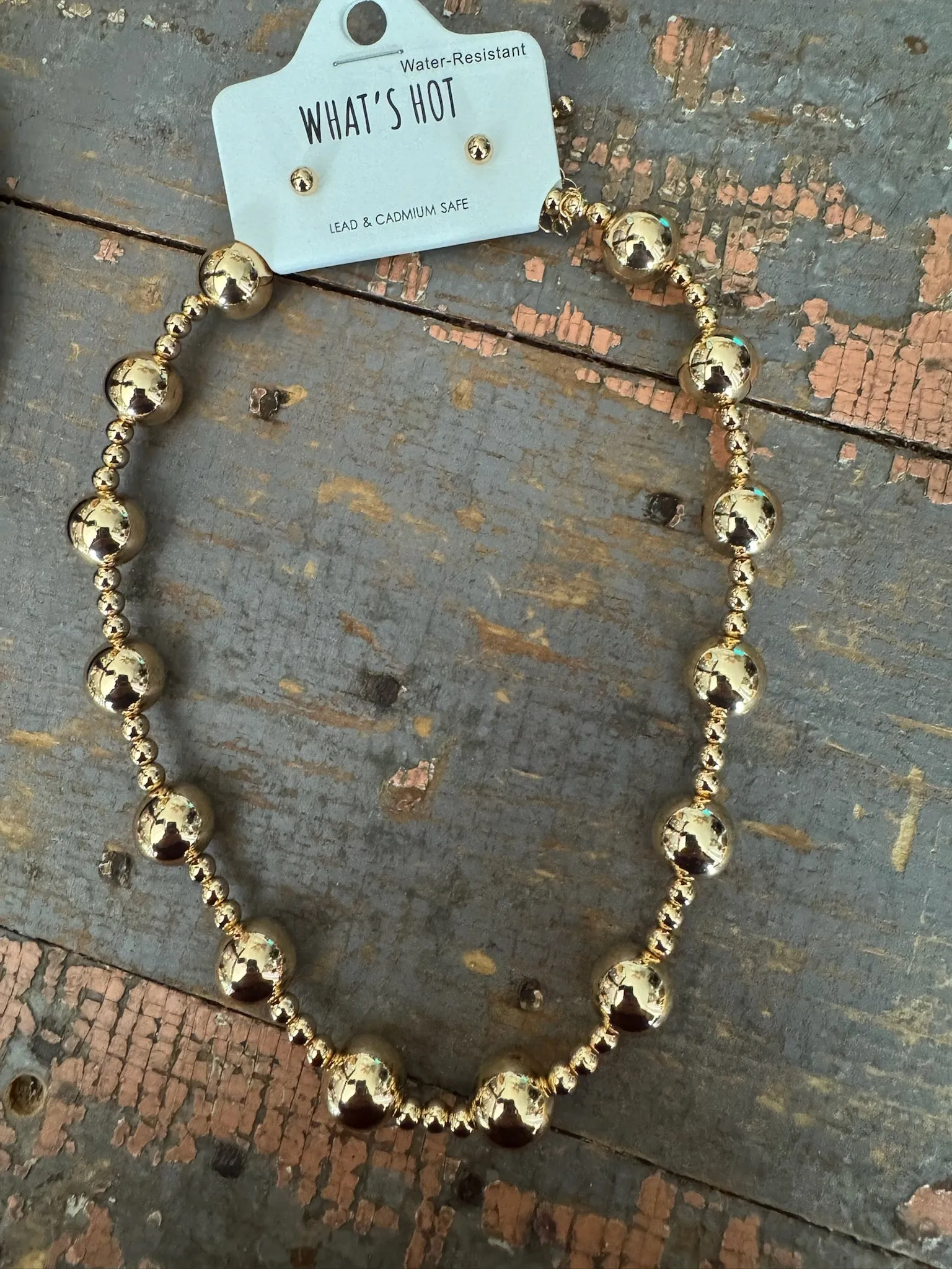 SOCIALITE NECKLACE