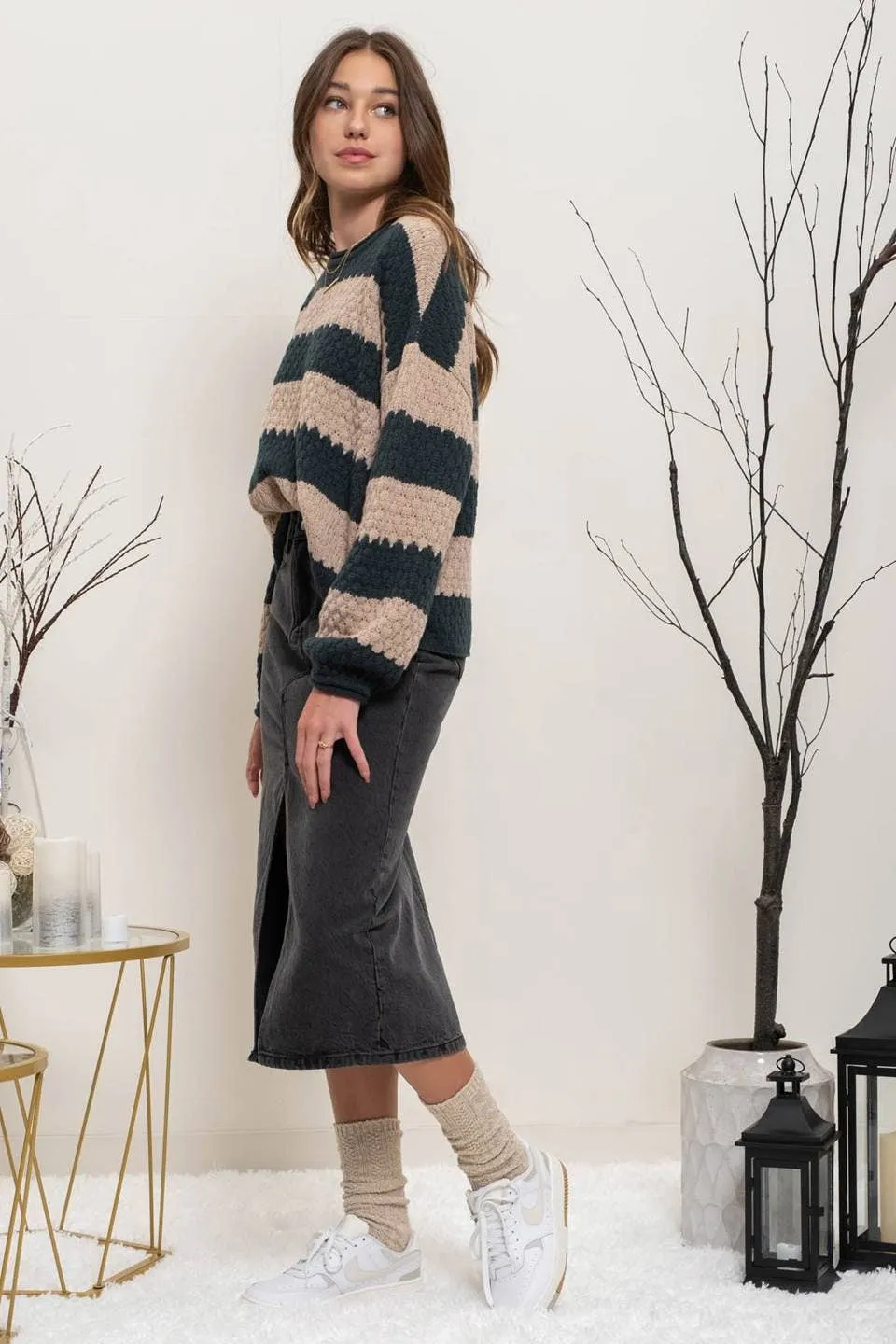 STRIPED CREW KNIT SWEATER