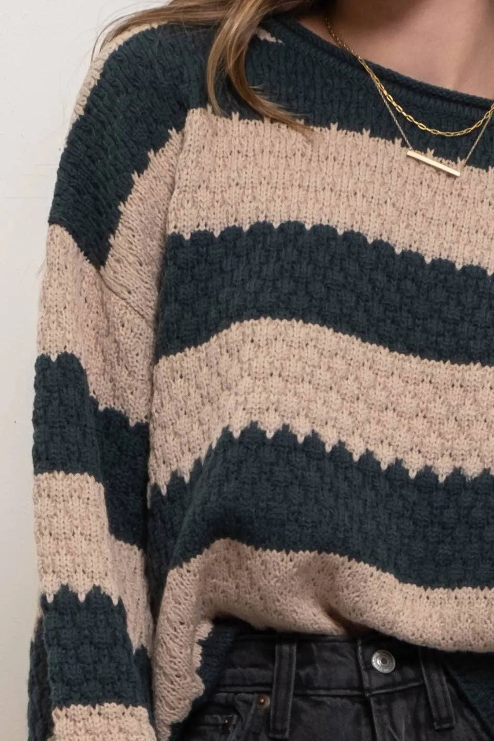 STRIPED CREW KNIT SWEATER