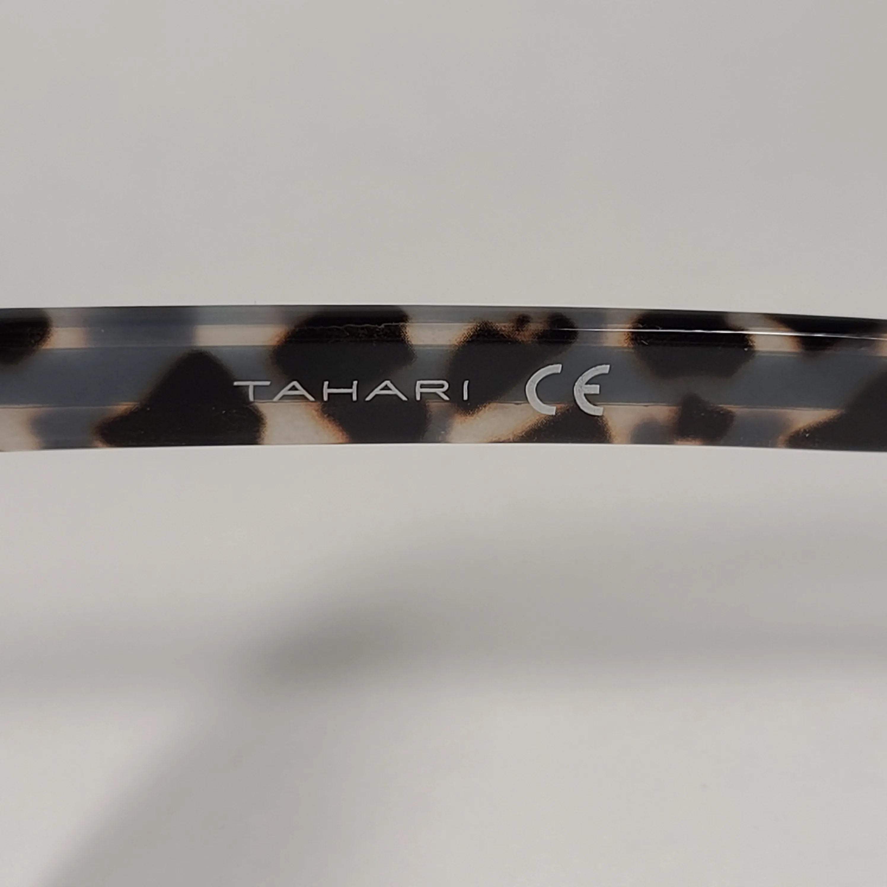 Tahari Round Sunglasses Black Oatmeal Frame Gray Smoke Gradient Lens TH775 OXOAT