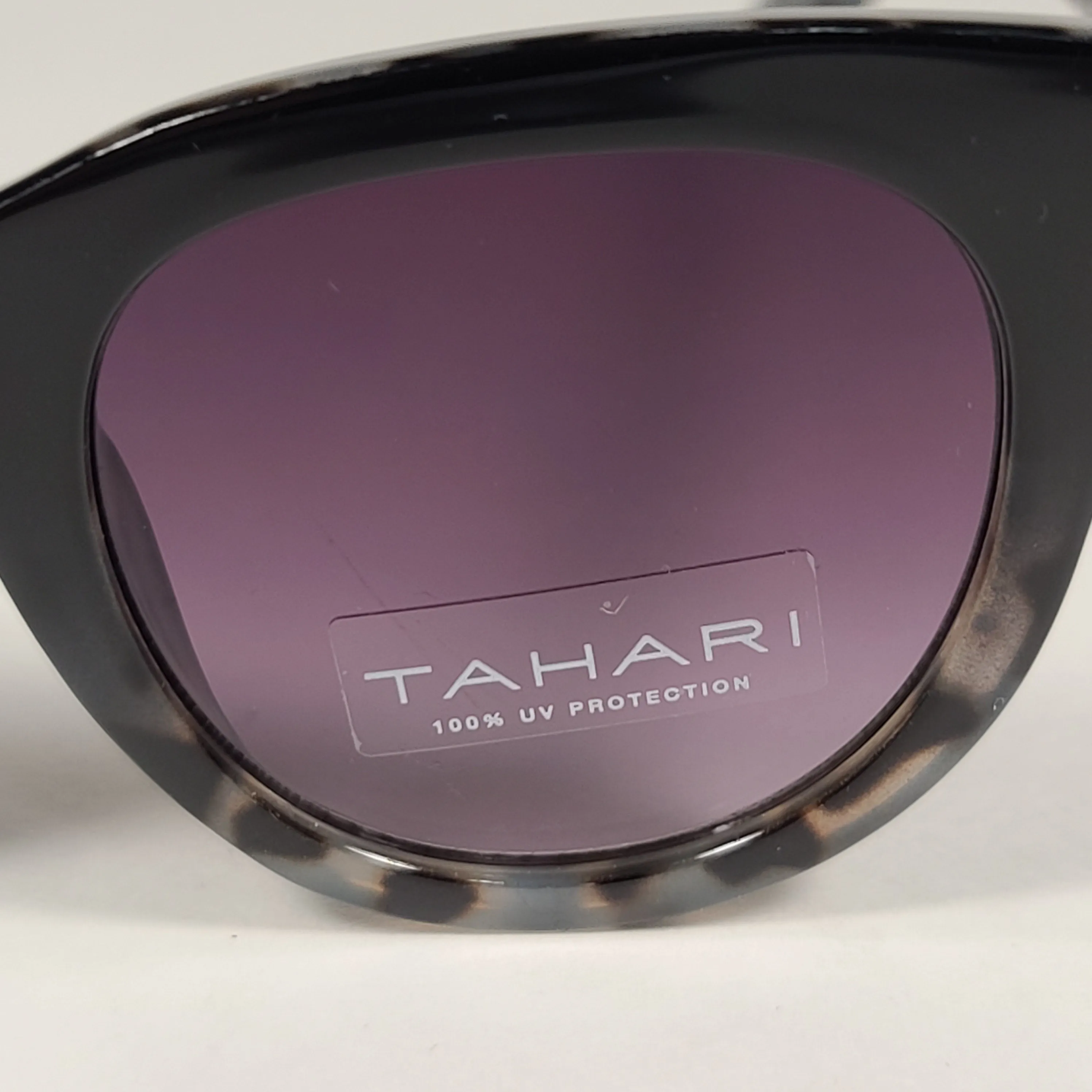 Tahari Round Sunglasses Black Oatmeal Frame Gray Smoke Gradient Lens TH775 OXOAT