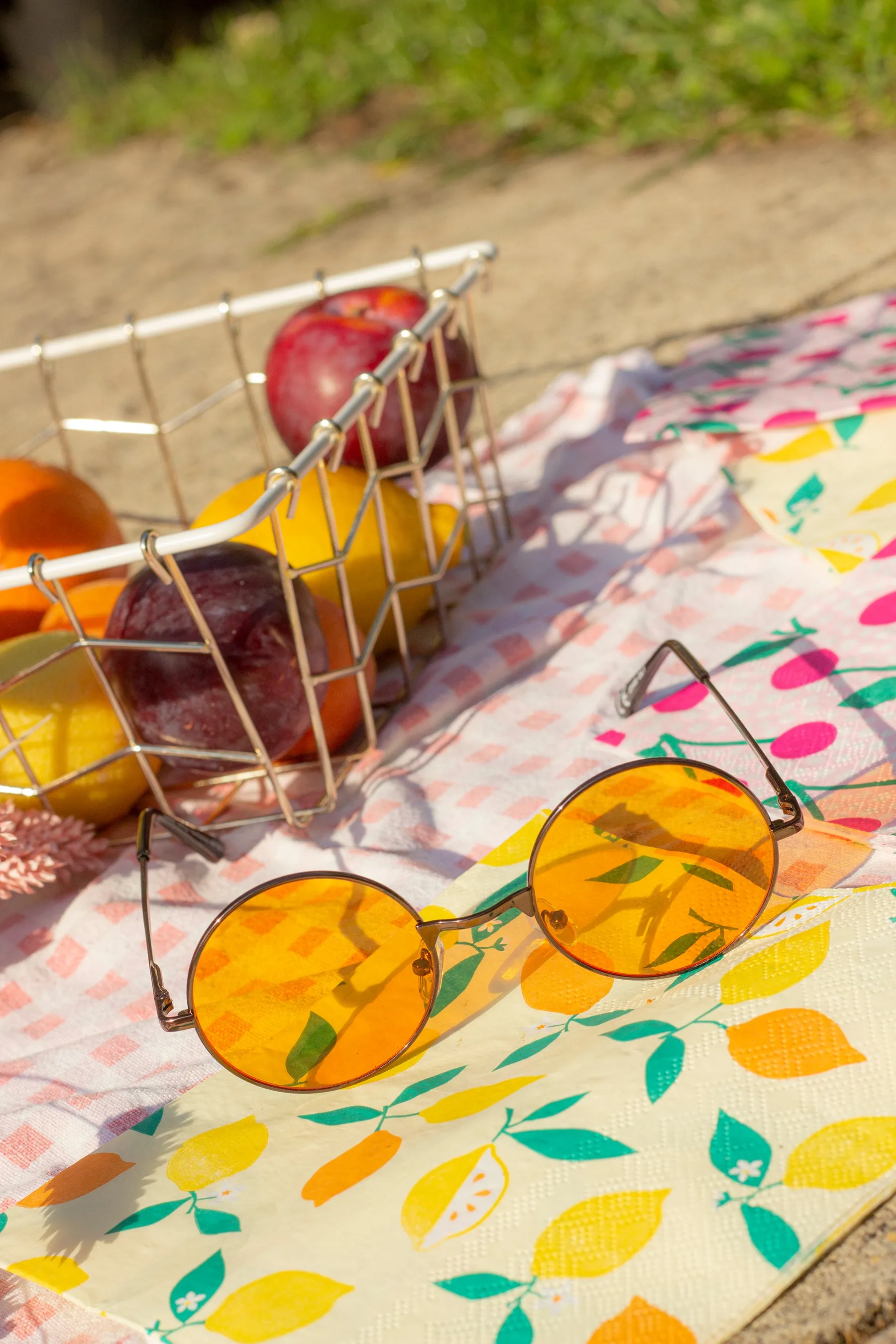 Tint Round Frame Sunglasses