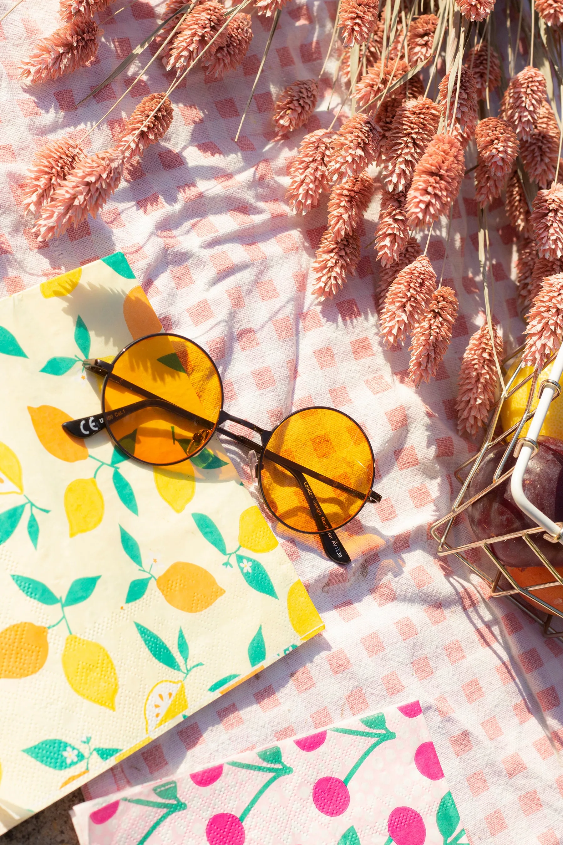 Tint Round Frame Sunglasses