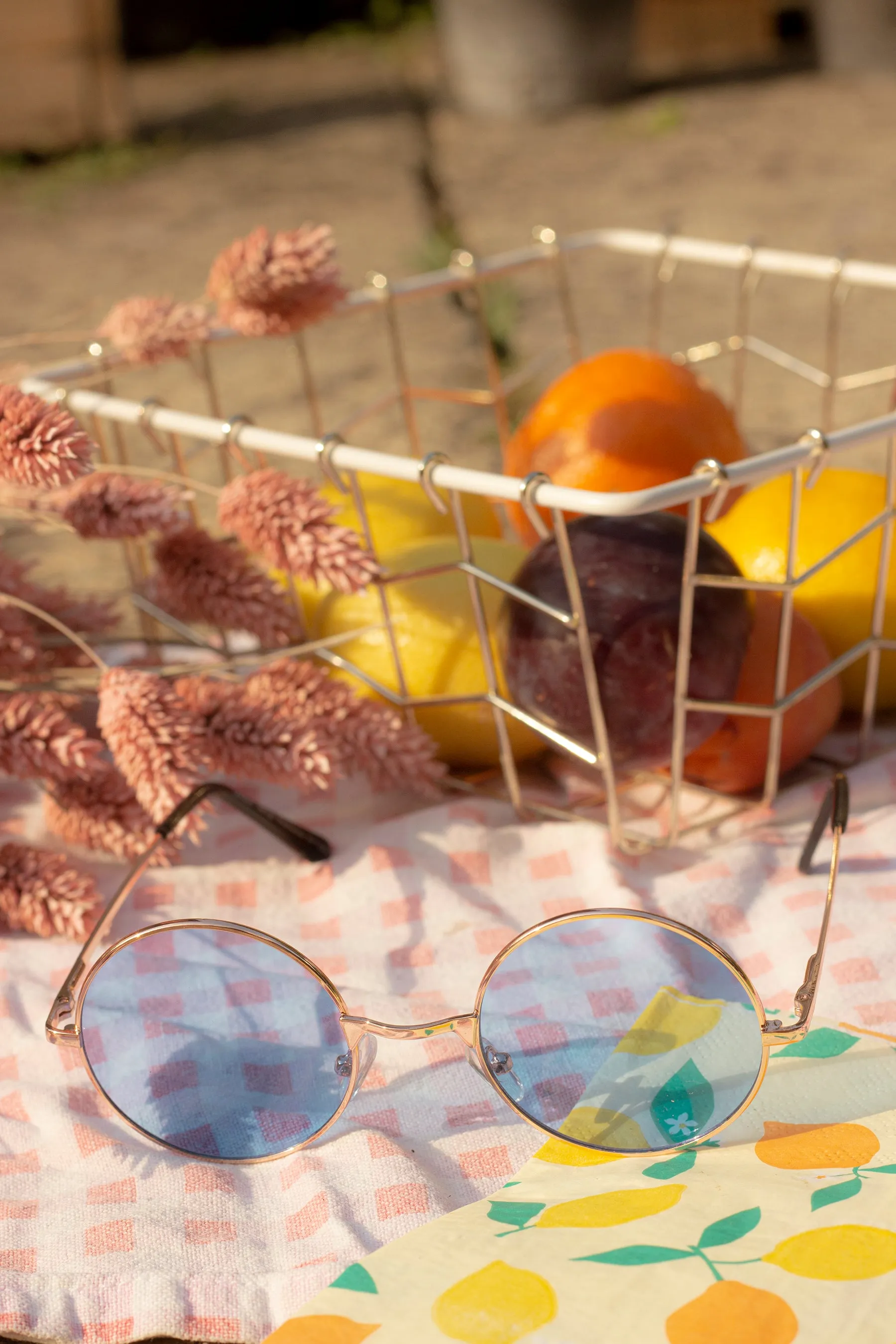 Tint Round Frame Sunglasses