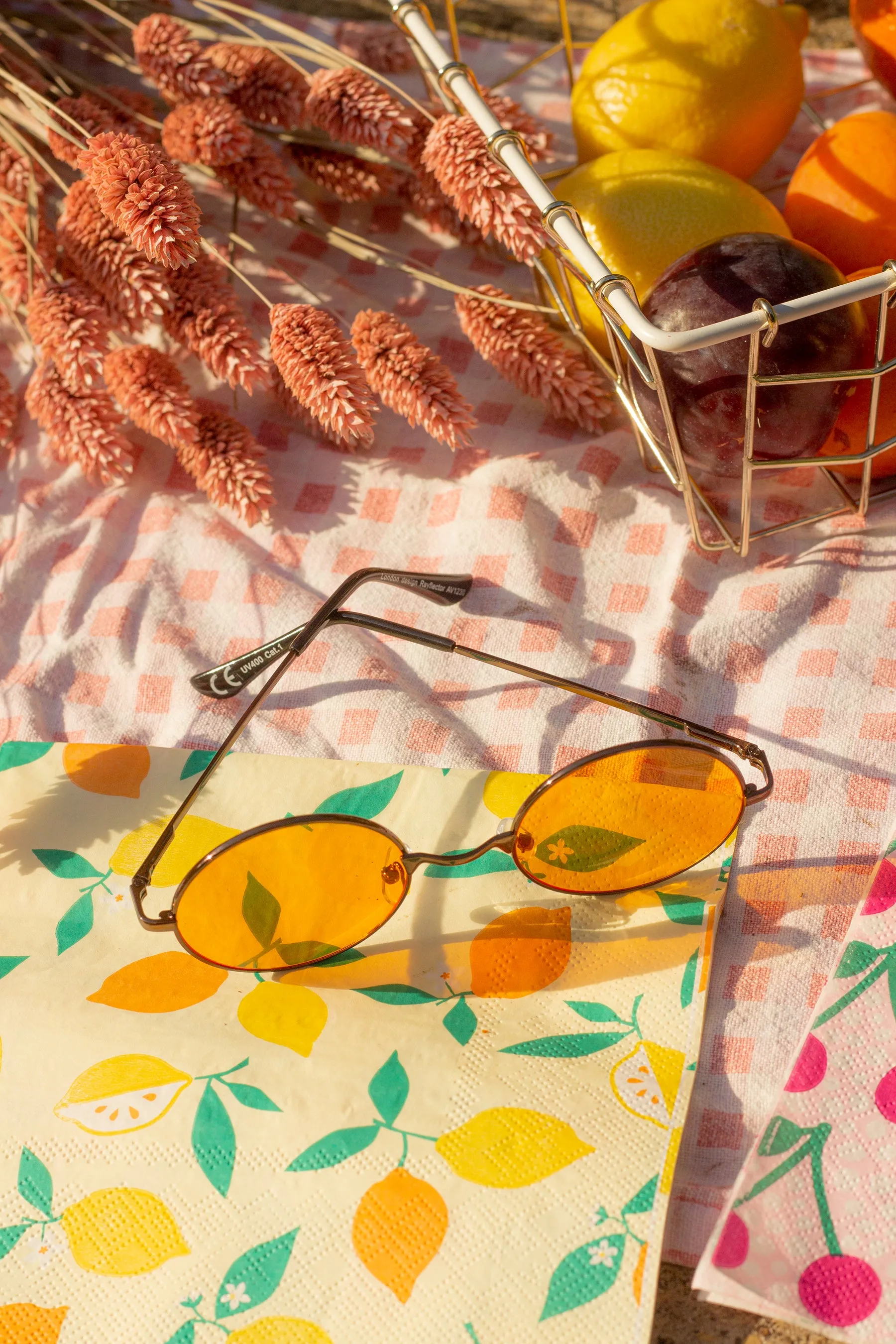 Tint Round Frame Sunglasses