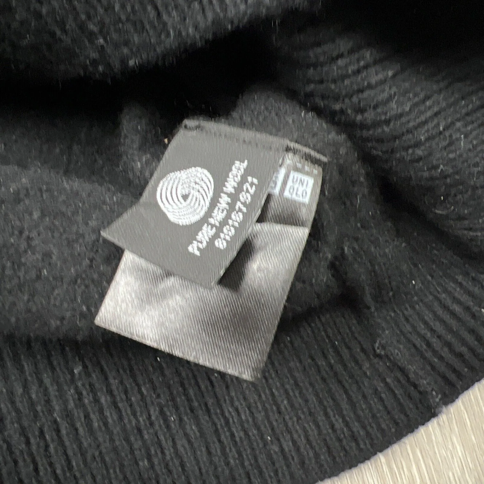 Uniqlo Womens Black 100% Wool Jumper Size XL
