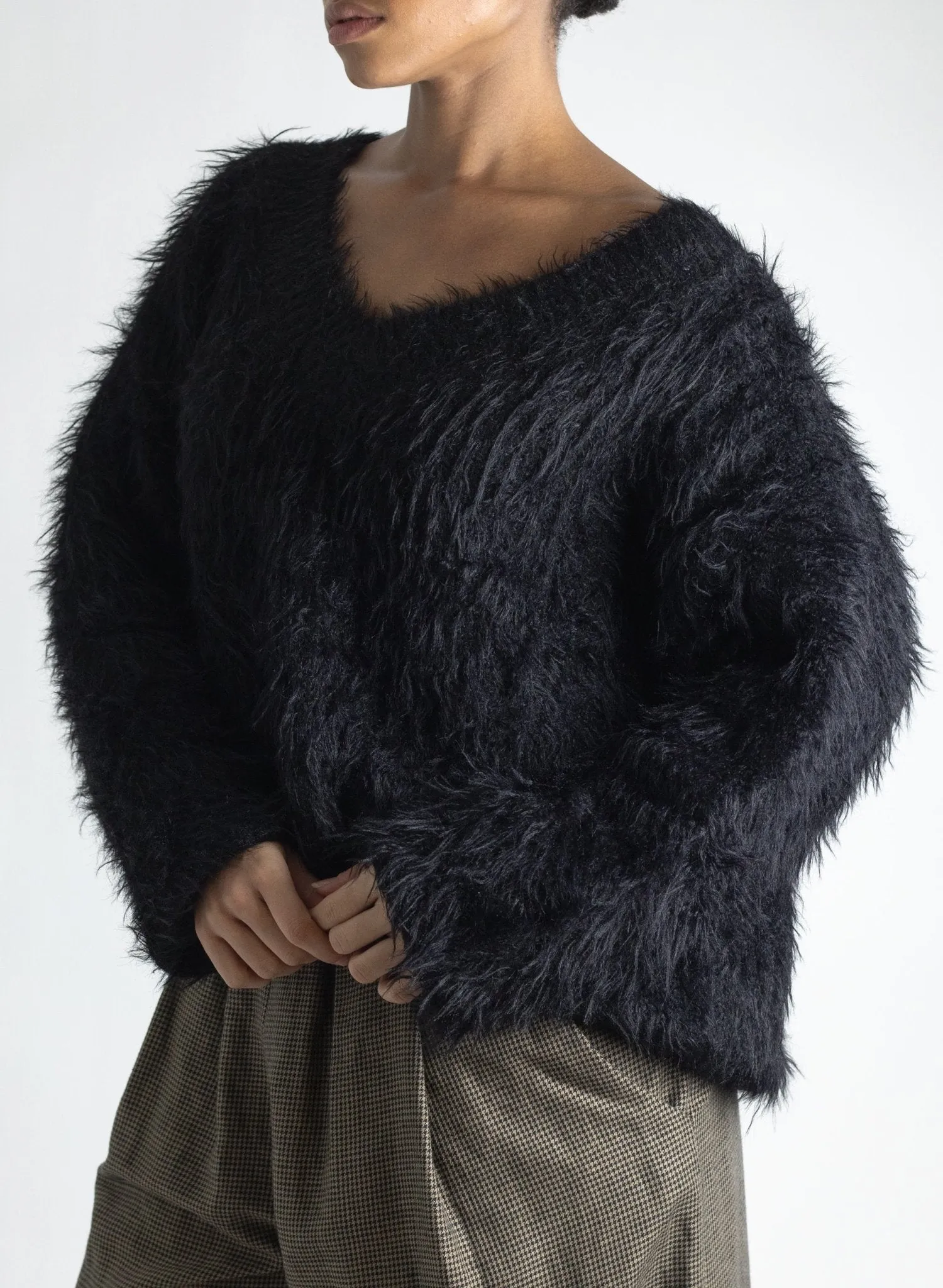 V-Neck Fuzzy Sweater - Black