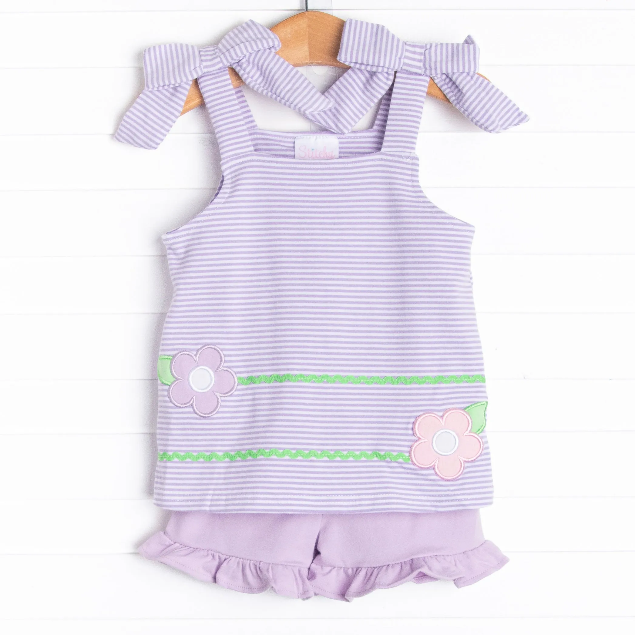 Very Sweet Vines Applique Ruffle Short Set, Purple