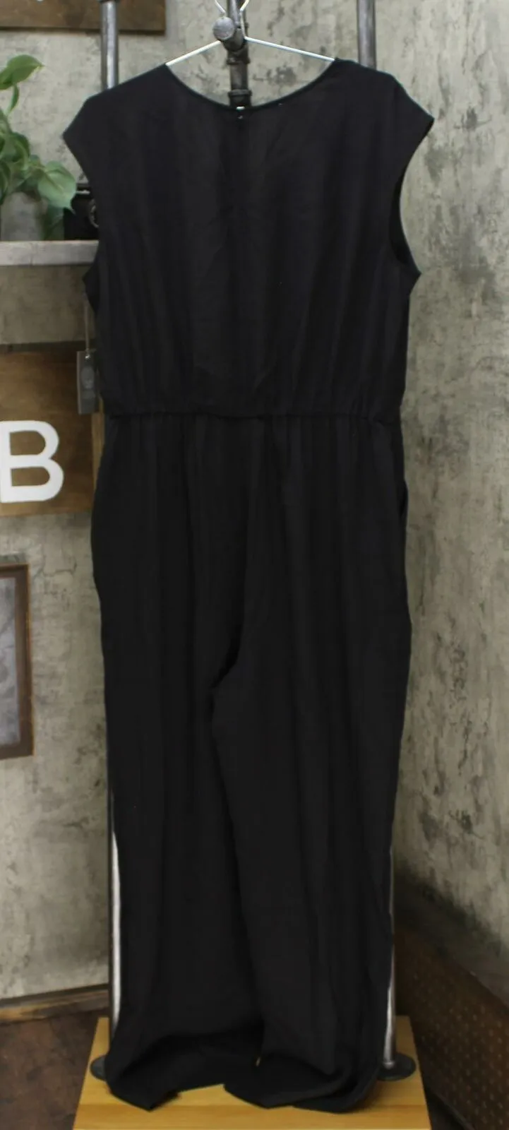 Vince Camuto Women's Plus Size Tie Front Jumpsuit With Pockets