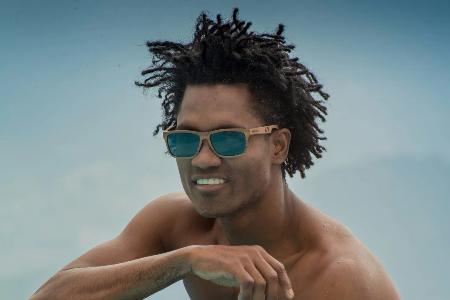 Walnut Polarized Wood Sunglasses - Terra