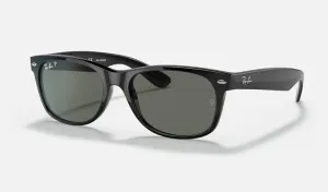 Wayfarer | Black with Green Polarized | Ray Ban