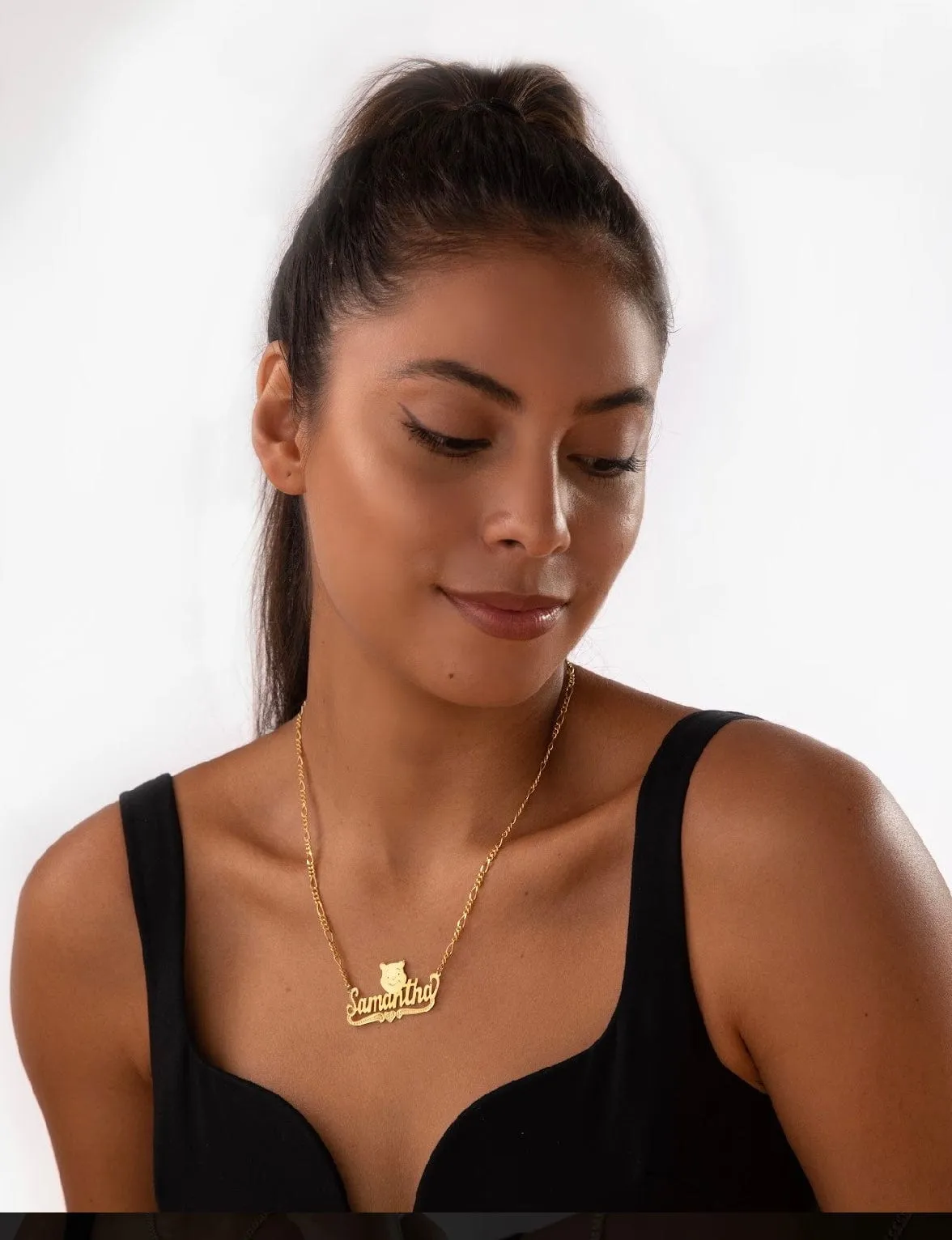 Winnie Name Necklace with Figaro Chain
